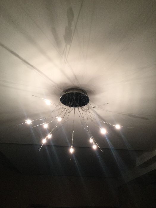 Candeeiro sala com várias luzes