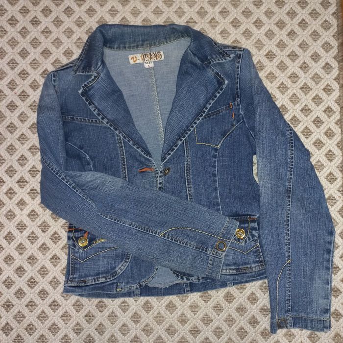 Джинсова курточка розмір м