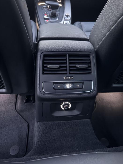 Audi A4 2017 седан 2.0 TFSI 185 kW