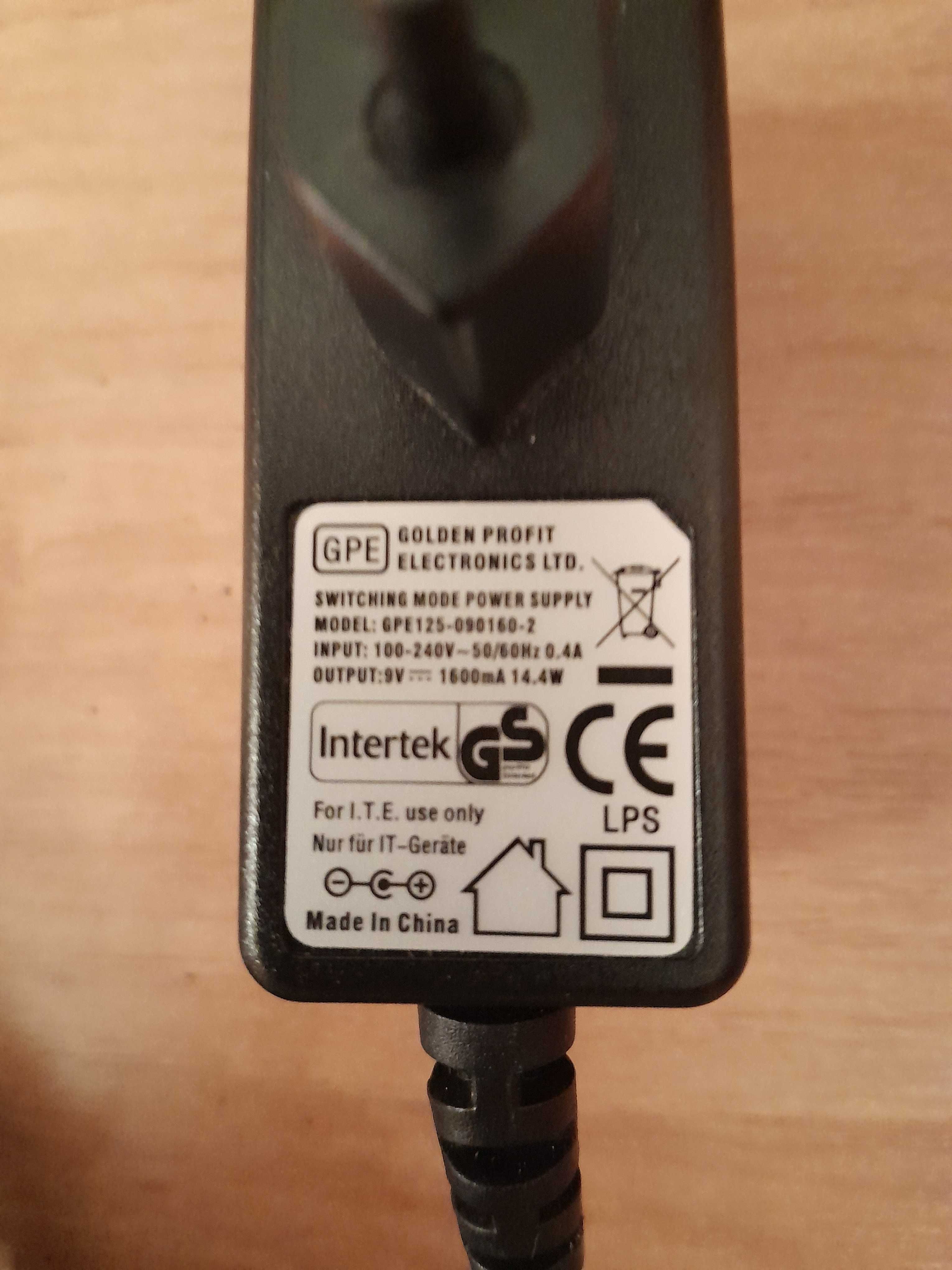 Продам блоки питания  3,7V, 4,75V, 5V, 9V, 12V на 0,5А -4 А. Недорого!