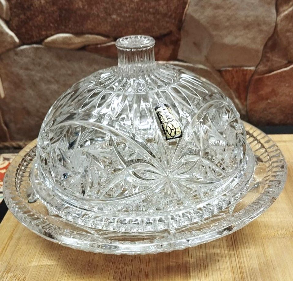 Хрустальная маслёнка икорница Bohemia раритет винтаж