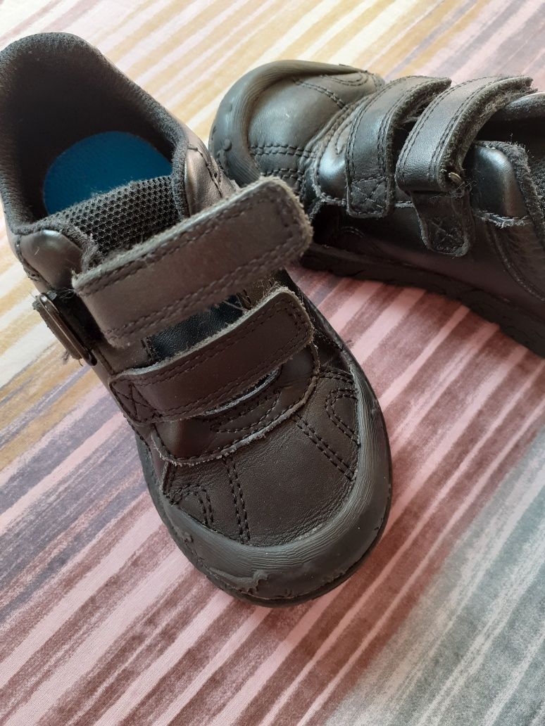 Buciki chłopięce Clarks rozmiar 26