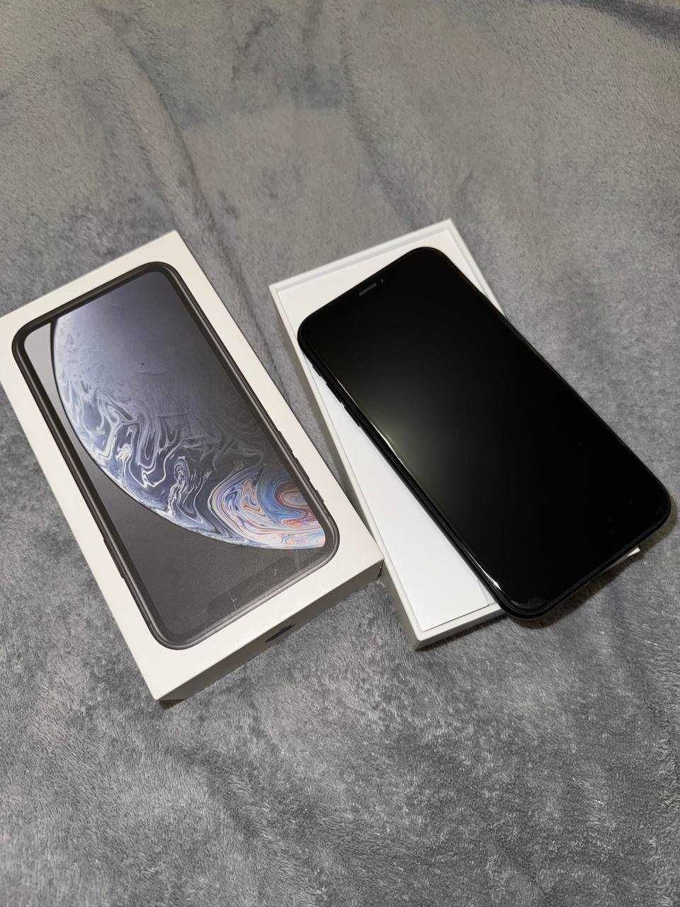 iPhone XR 64 GB black