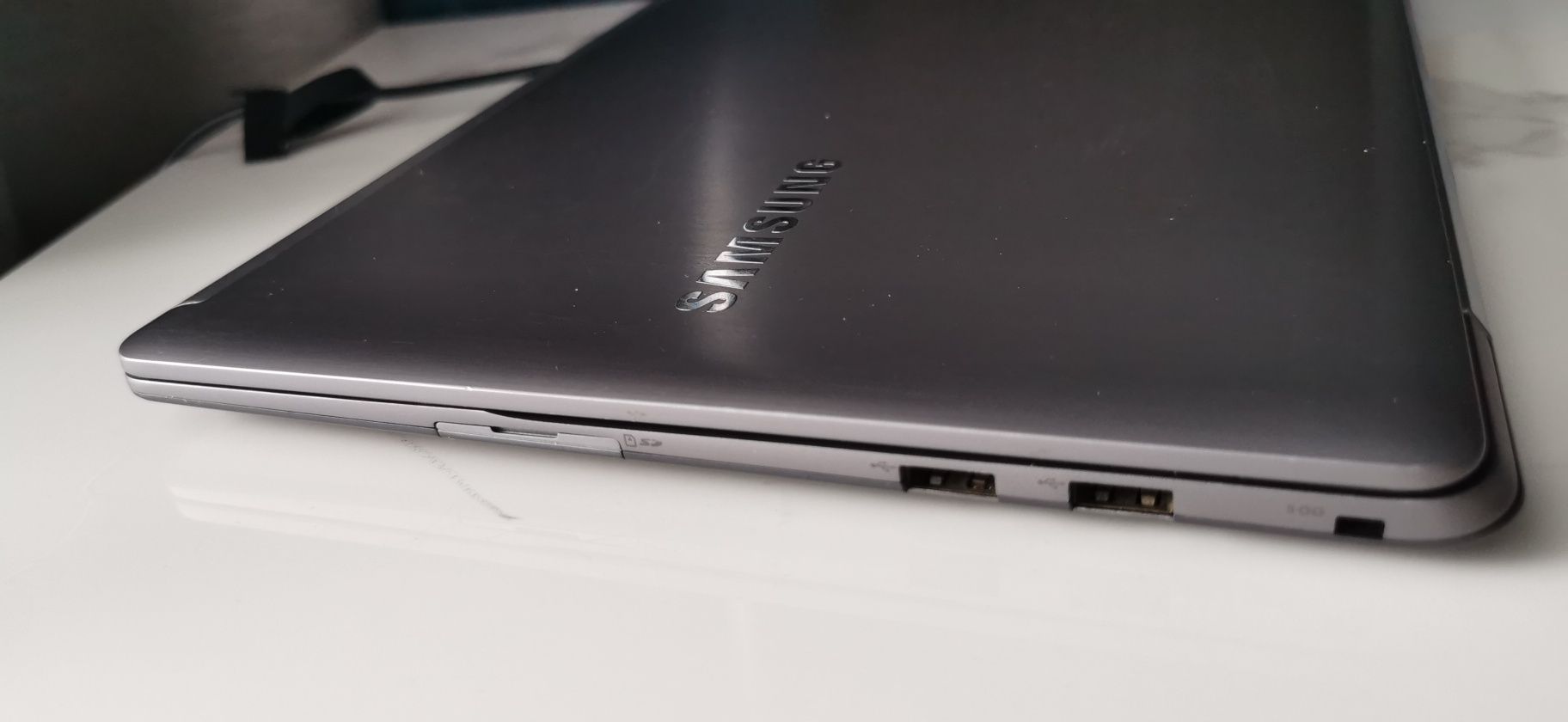Samsung NP740U3E aluminiowy dotykowy netebook nowa bateria