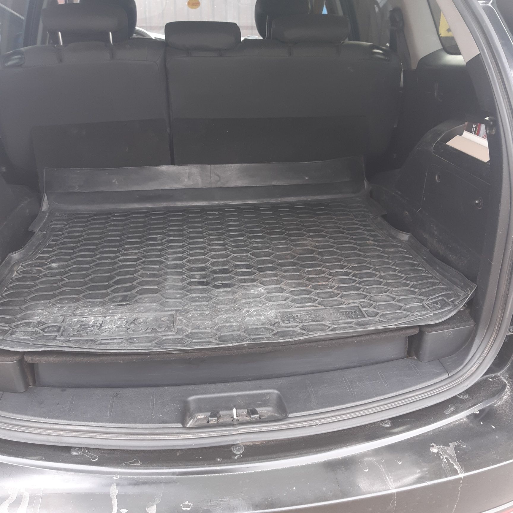 автомобиль  ssangyong kyron