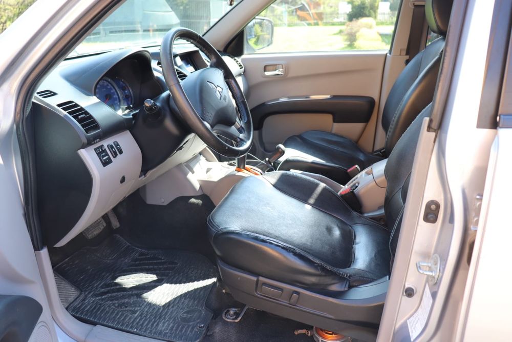 Mitsubishi L200 triton 2.5 did 178 koni pickup
