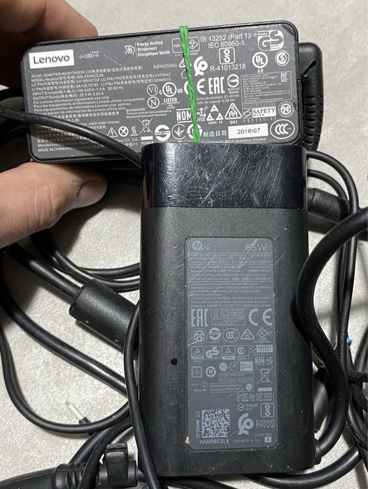 Супер лот зарядки до ноутбуків та surface на відновлення! D972