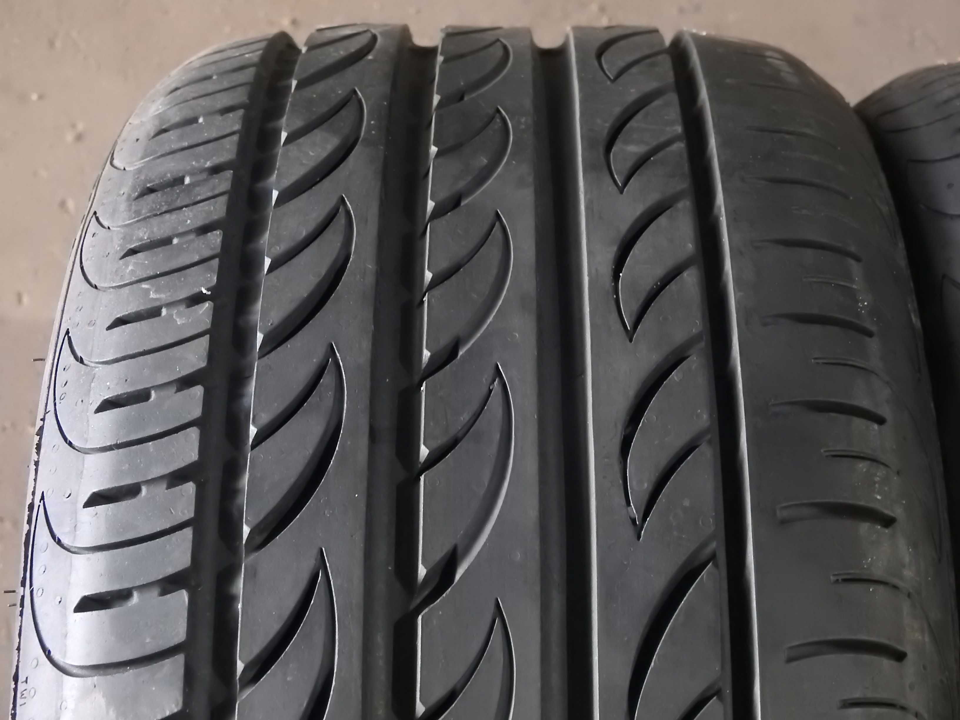 2xPirelli P Zero Nero GT 2x235/30r20 88Y 2x8,5mm 2016/15r