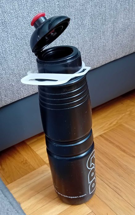 Bidon rowerowy włoskiej firmy ELITE model PRO , poj.850ml /NOWY/.