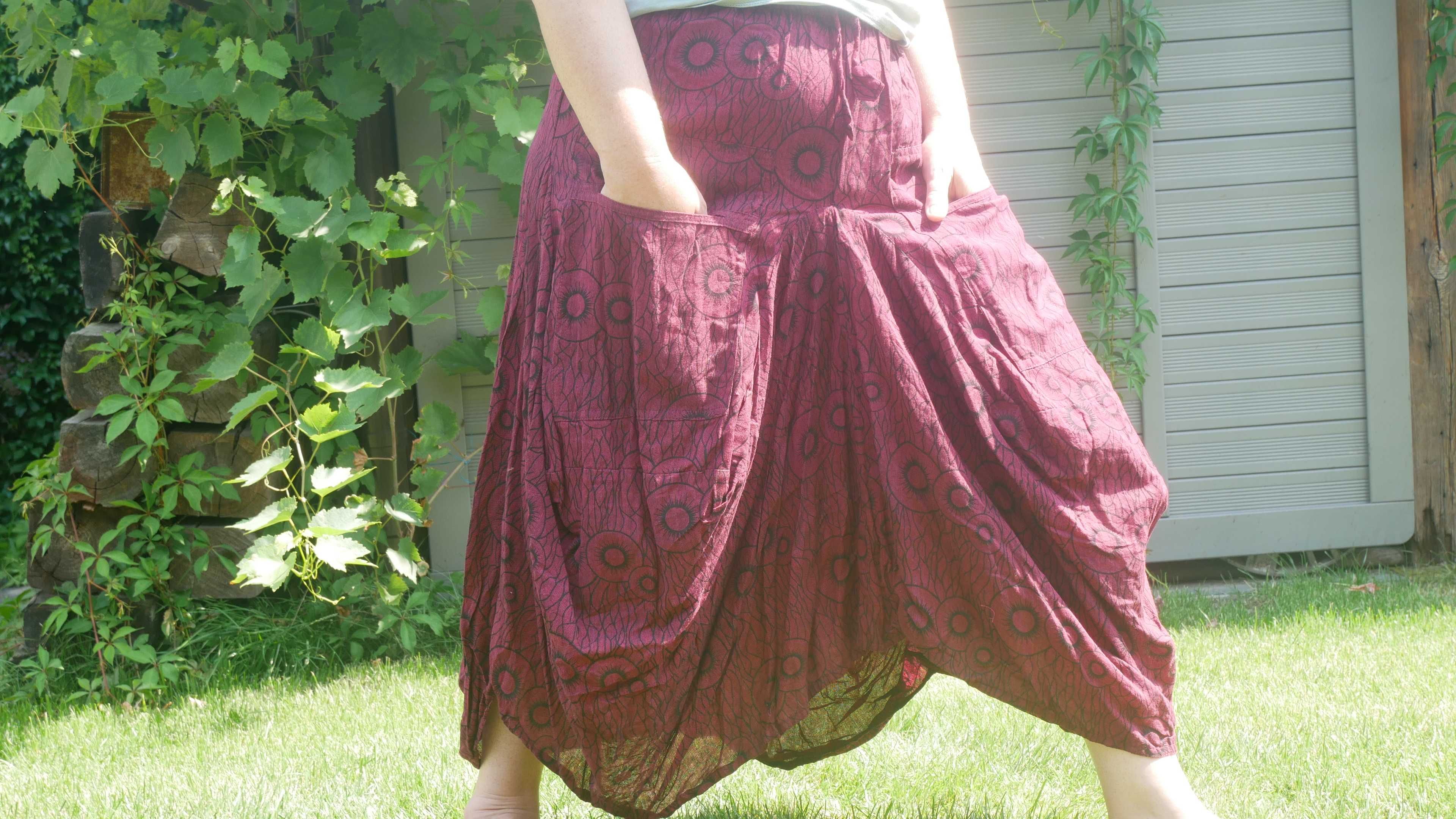 Spódnica damska bordowa z wzorami i kieszeniami free-size