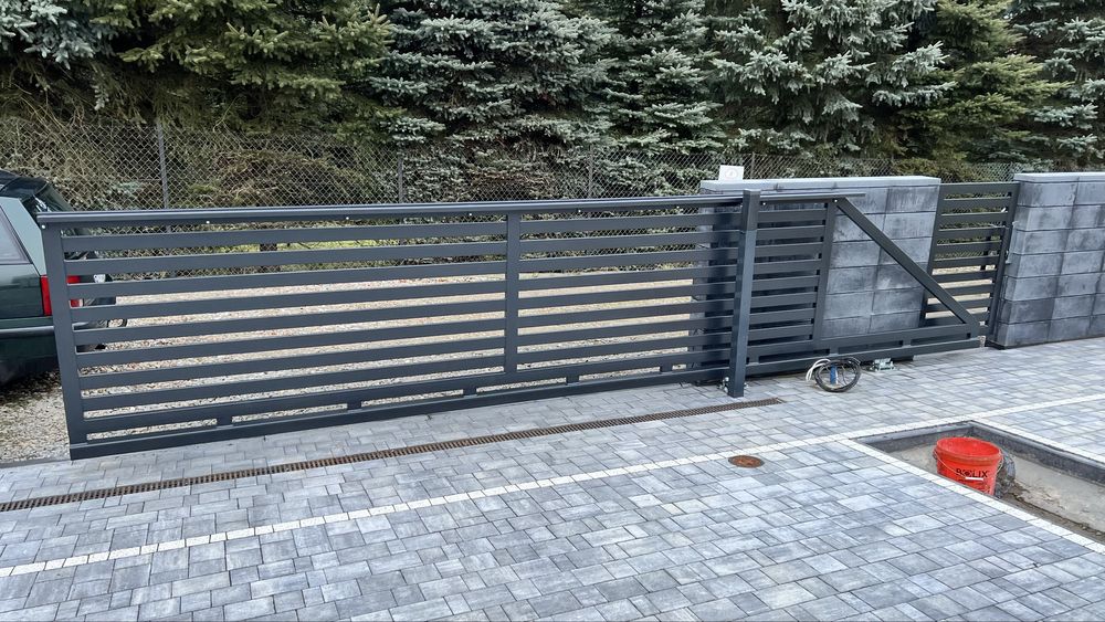 Uslugi spawalnicze bramy schody balustrady stoły