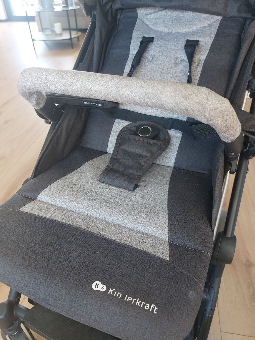 Wózek spacerowy spacerówka Kinderkraft lekka