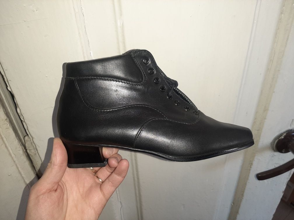 Botki retro vintage niski obcas sznurowane 37 39 40