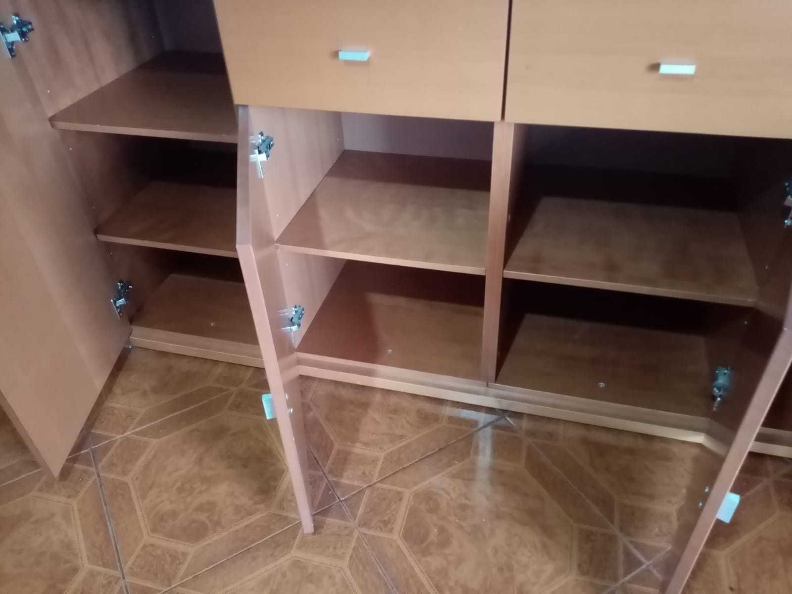 Aparador de sala em cerejeira