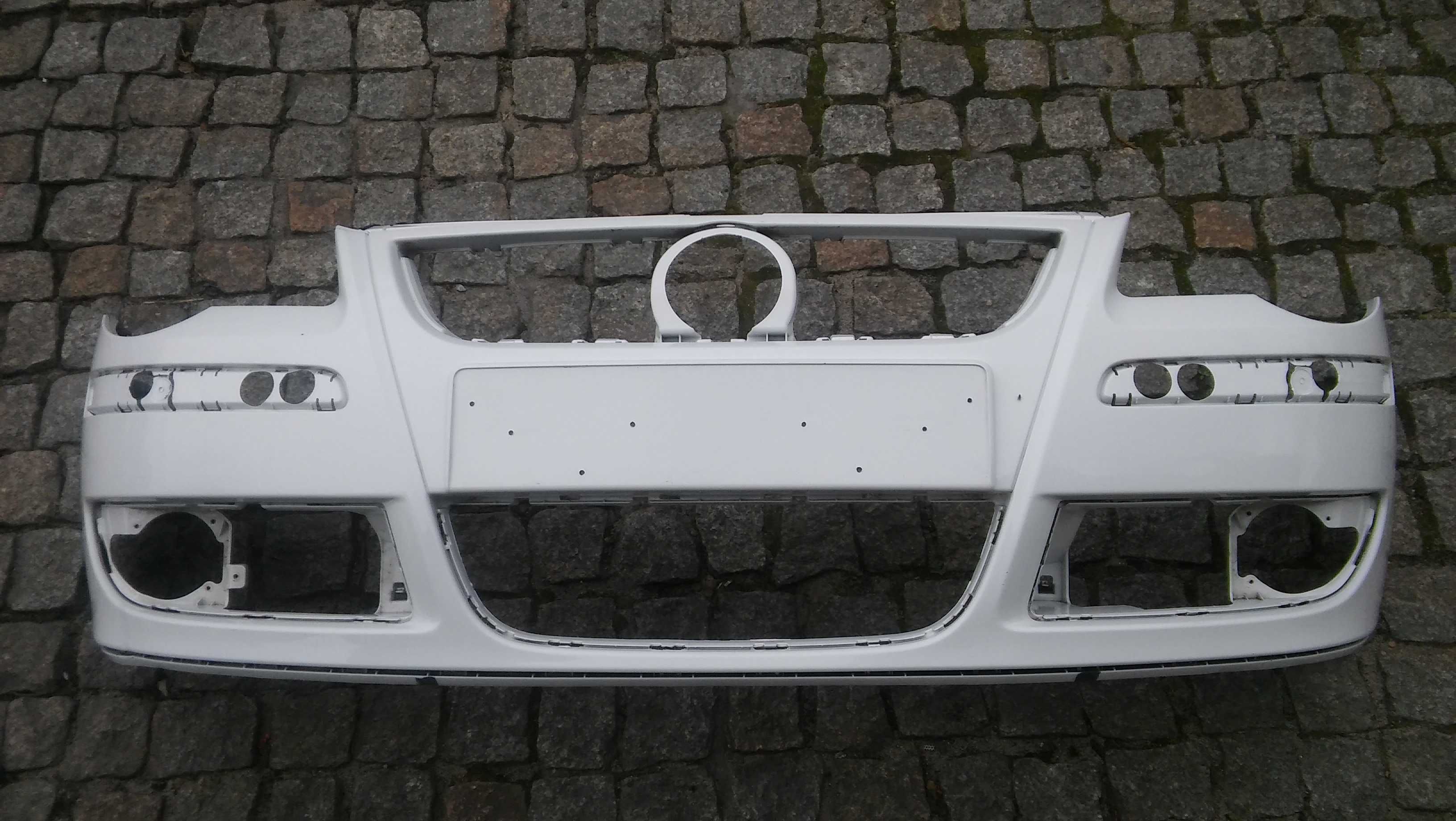 VW Polo 9N Lift,od 05r,zderzak przód,BIAŁY=LB9A,oryginał