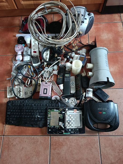 Sprzedam mix elektroniki