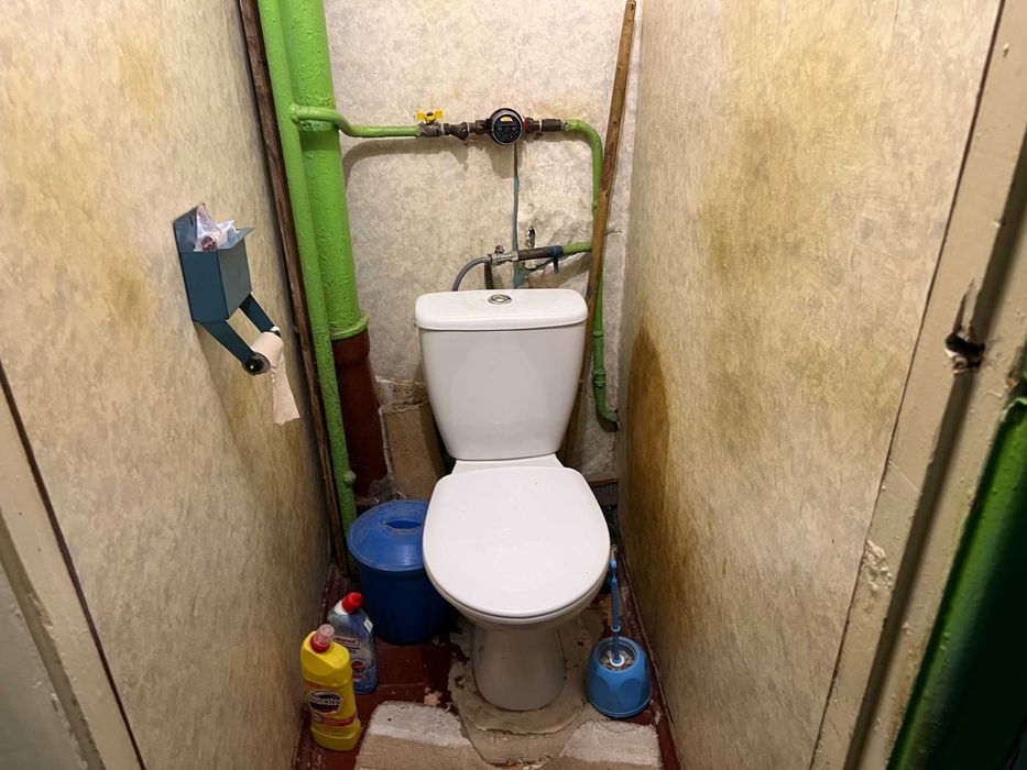 Продається трикімнатна квартира Процишина б.9