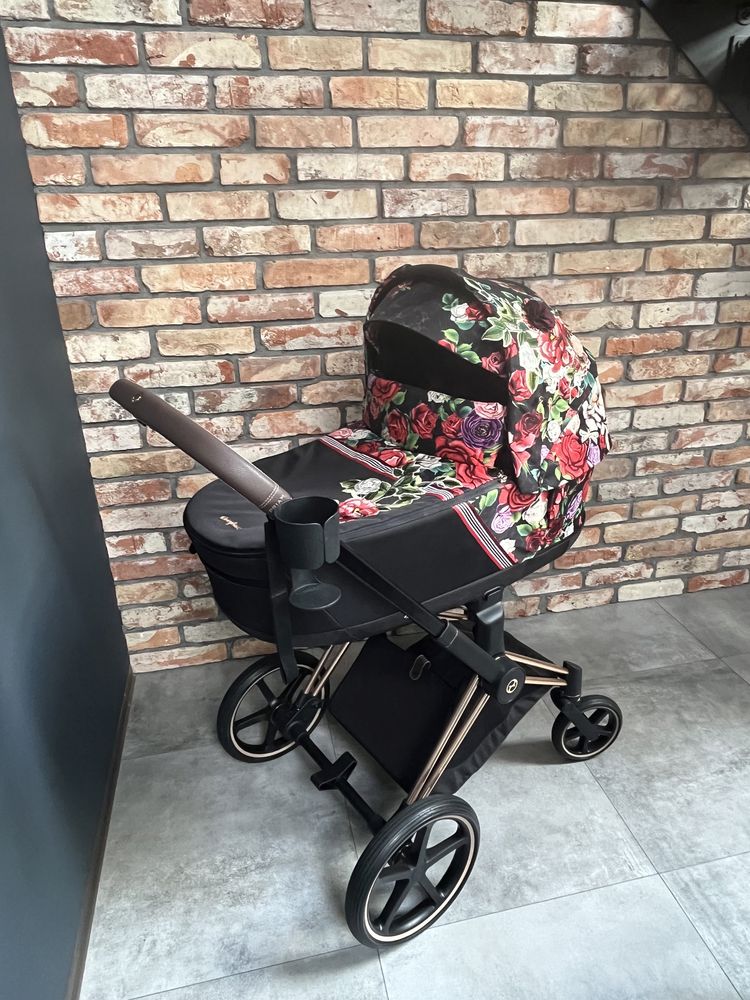 Gondola Cybex Spring Bloosom dark Priam 4.0