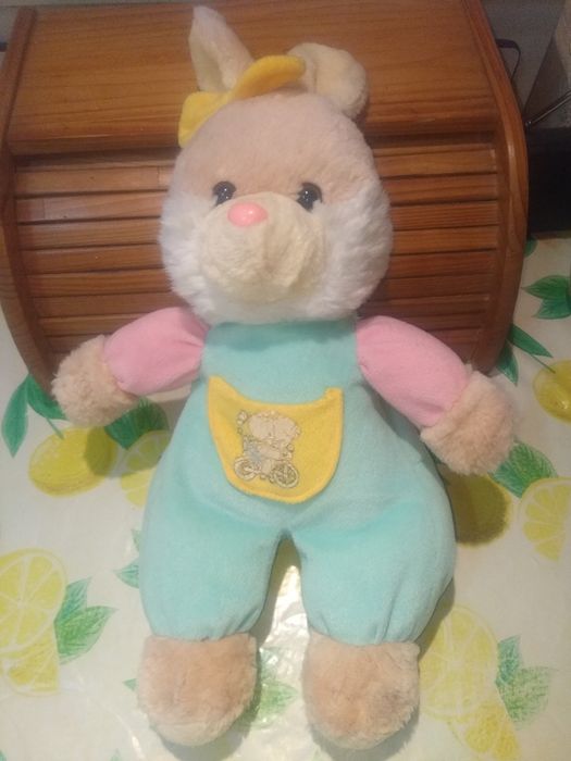 Vários peluches uns de banda desenhada