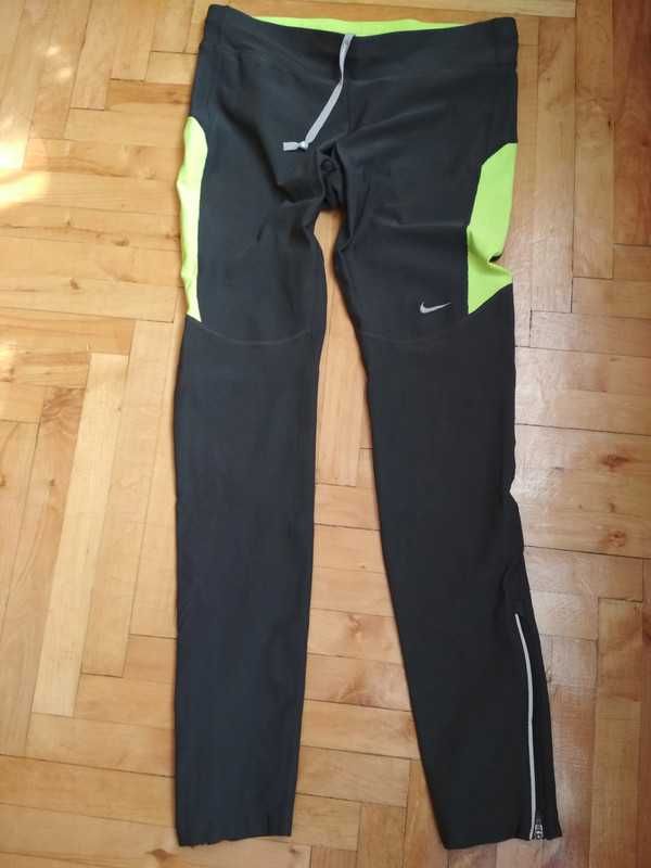 Piękne Legginsy Nike rozm. S