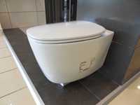 Ideal Standard Dea - miska wc podwieszana z deską wolnoopadającą