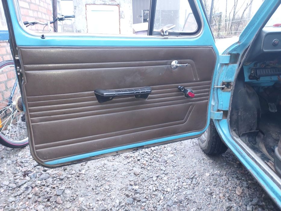 Продається капсула часу, додаткова інформація за телефоном.