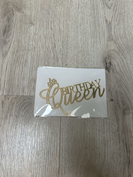 Topper na tort birthday queen złoty kustrzany plexi