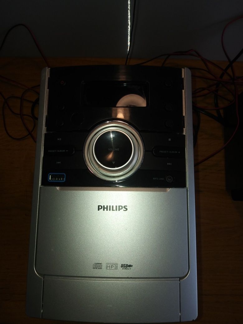 Wieża Philips dobry dźwięk CD USB radio bez kasety