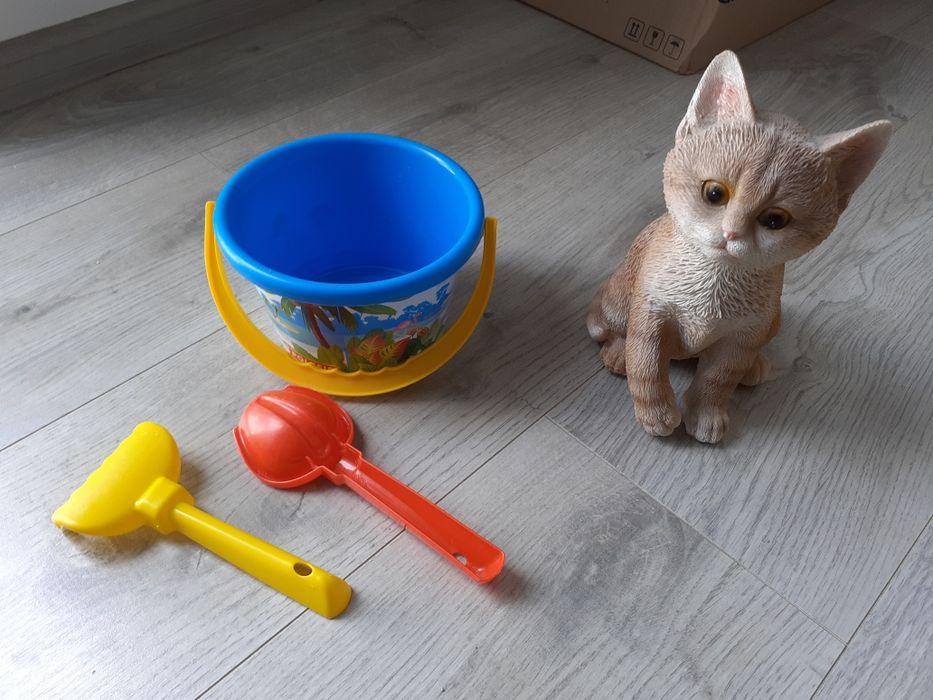 Mix zabawek używanych.