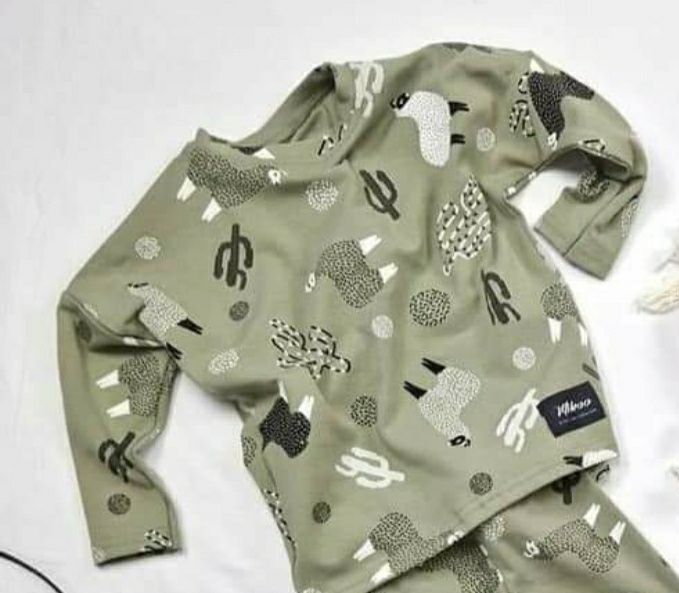 Bluzka khaki r. 104/110 od Mikoo kids