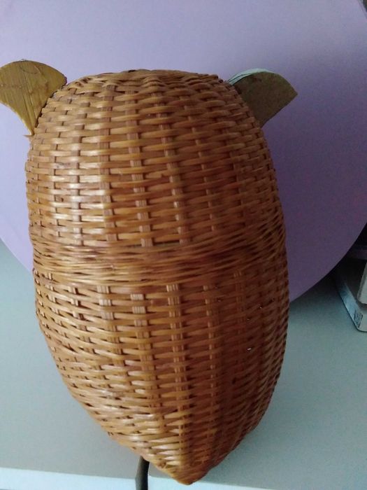 Pequena caixa em forma de coruja vime, Vintage