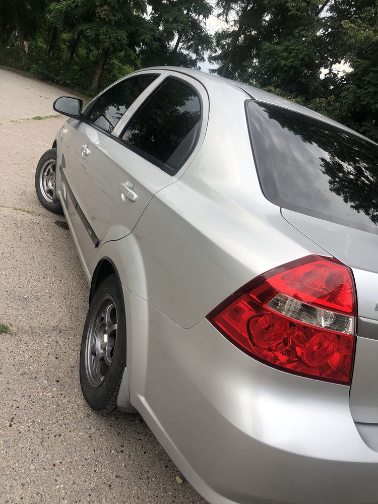 Chevrolet AVEO 2006 рік