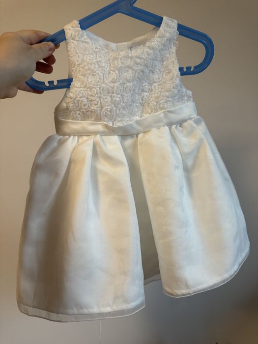 Biała sukienka różyczki chrzest 80 Cool club