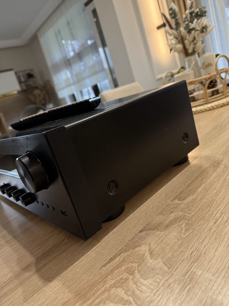 Amplituner Onkyo TX-8050, super stan