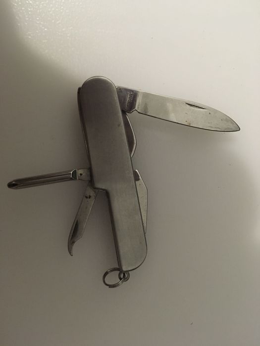 Canivete suíço cromado