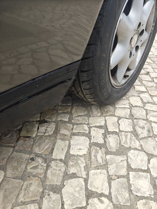 Mercedes B. 190D