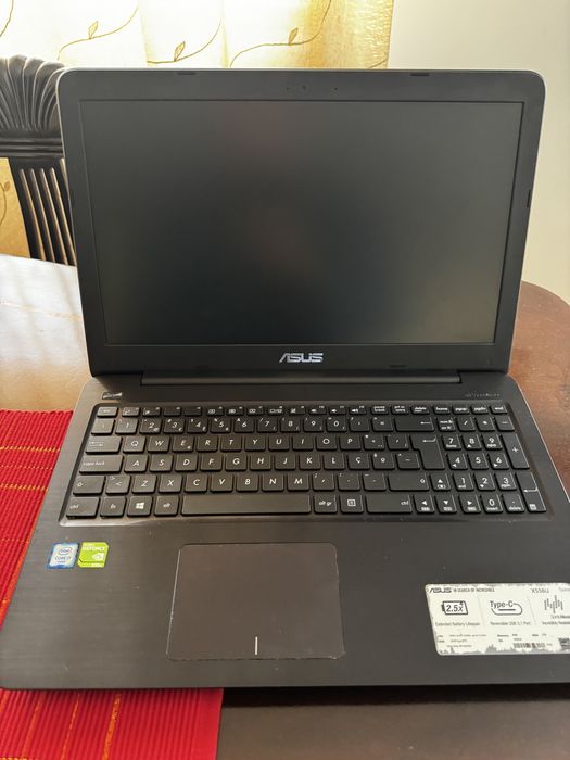 Portátil ASUS X556U: Intel Core i7