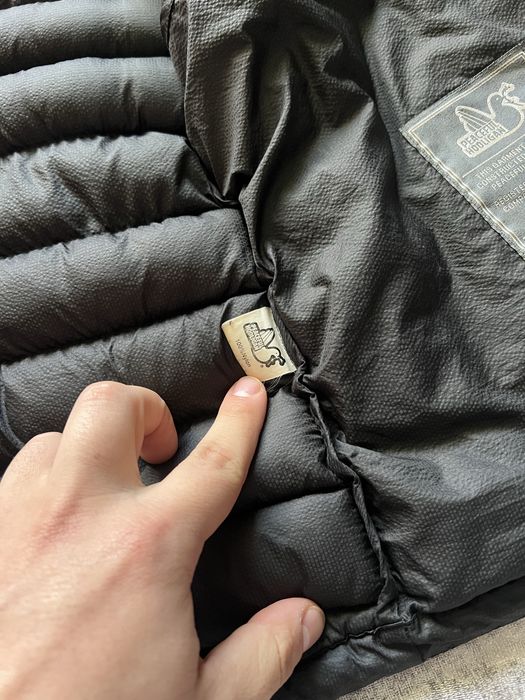 Класний ! Микропуховик Peaceful Hooligan з нових колекцій