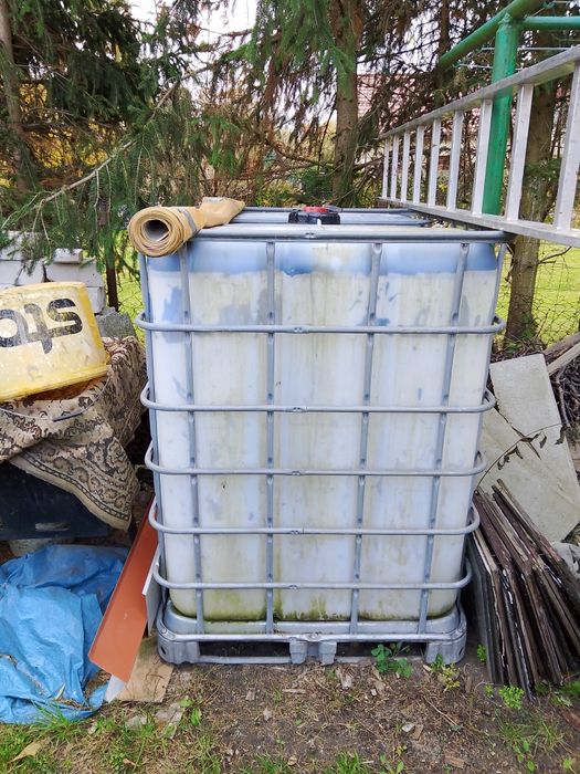 ZBIORNIK NA WODE plastykowy 1200l