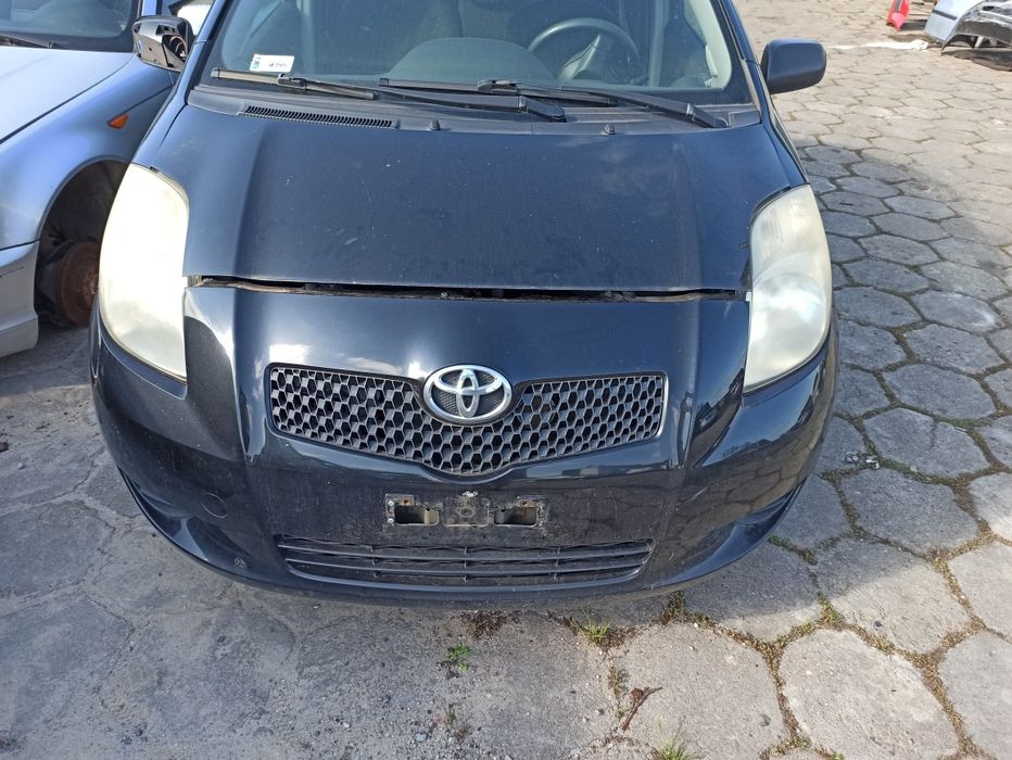 Toyota Yaris 2 generacji ll błotnik lewy prawy,ćwiartka 209 zderzak