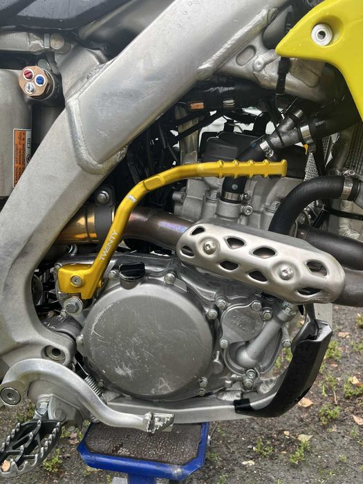 SUZUKI RMZ   40mth od nowosci