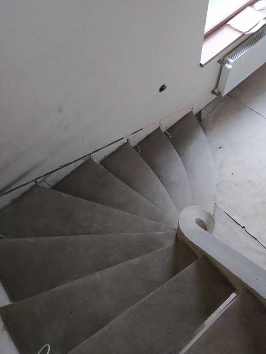 Сходи з бетону. Виготовлення та монтаж бетонних сходів