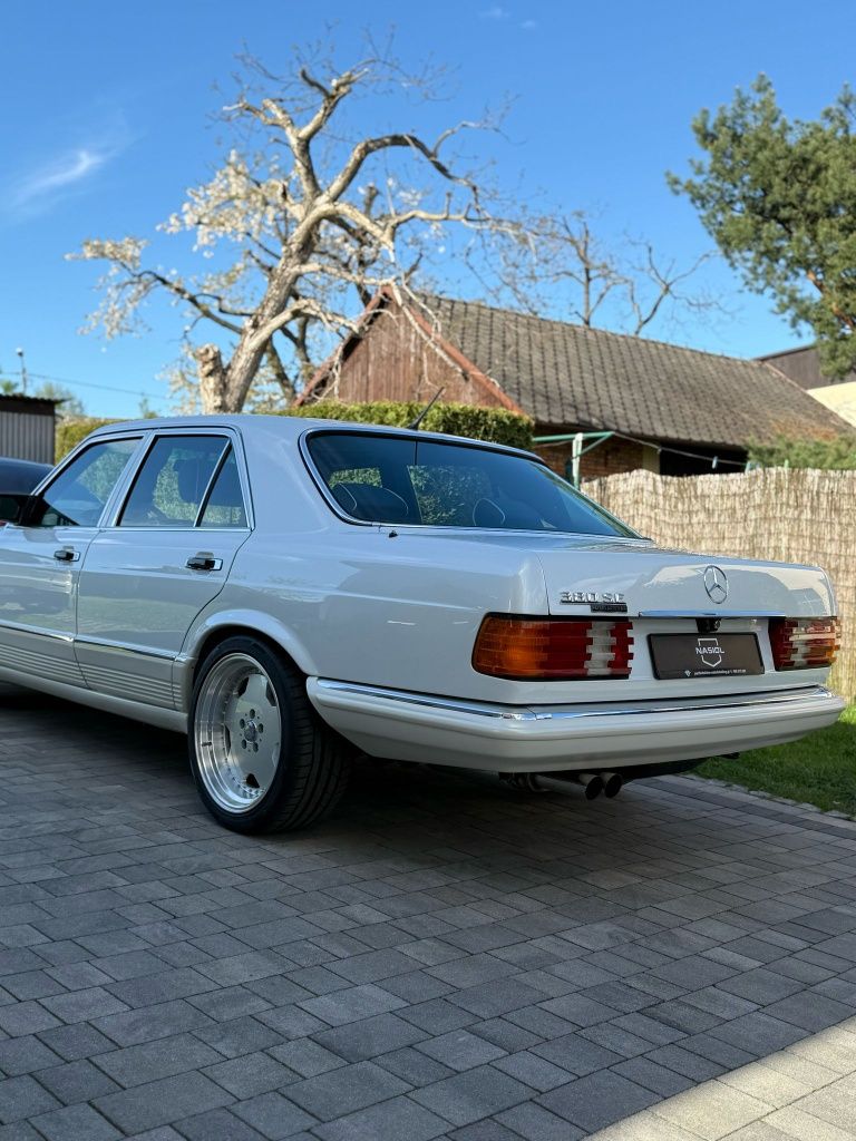 Mercedes w126 biała perła samochód do ślubu auto do ślubu luksus v8
