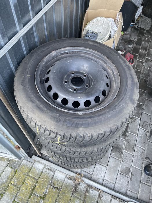 Koła z oponami zimowymi 195/65r15