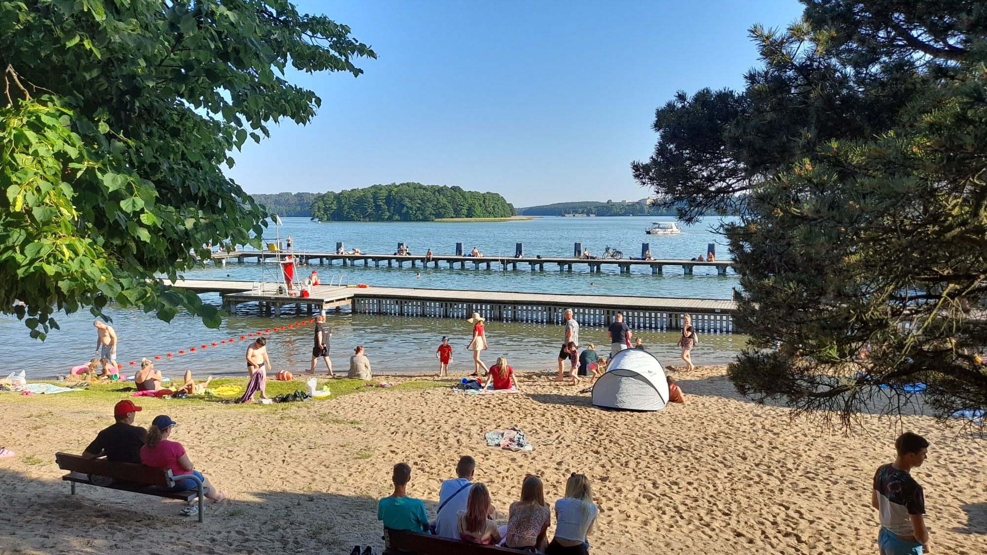 Noclegi w Mrągowie nad jeziorem Czos