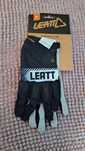Nowe rękawiczki leatt
