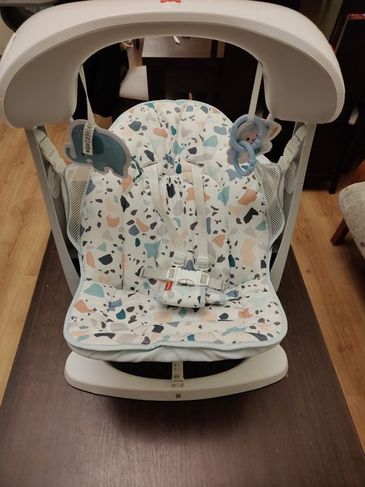 Leżaczek bujak huśtawka