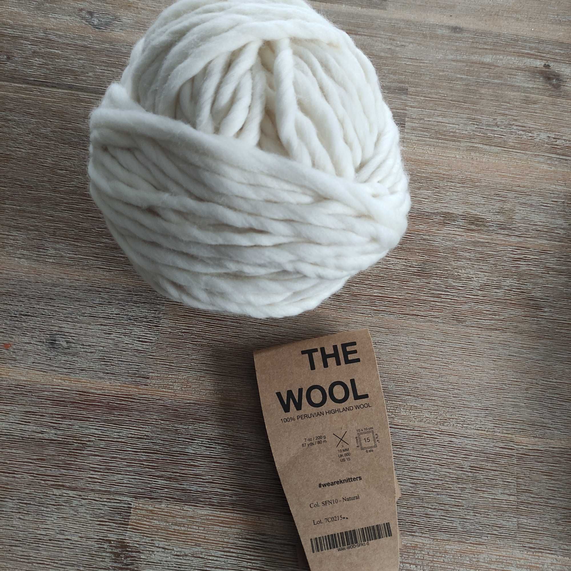 Włóczka the wool we are knitters  kolor natural