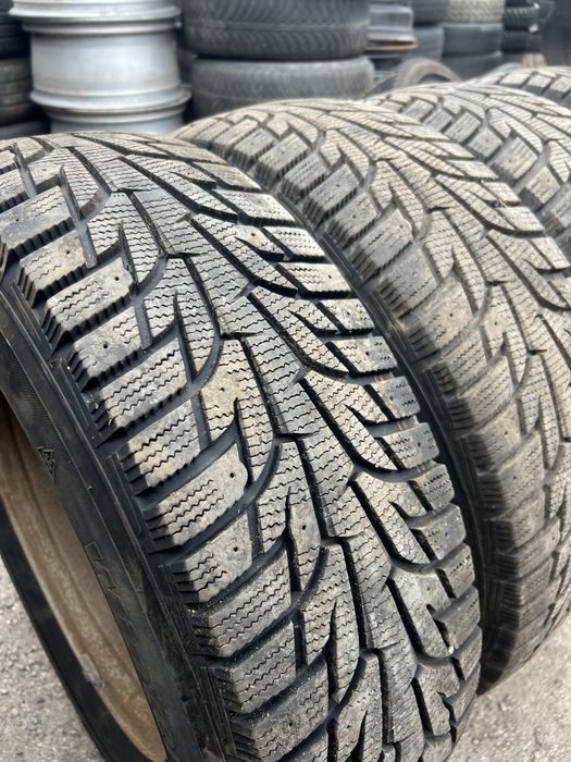 НИВА в сборе  4шт 215/75R15 Hankook Winter i*pike, СКЛАД Б/У РЕЗИНЫ