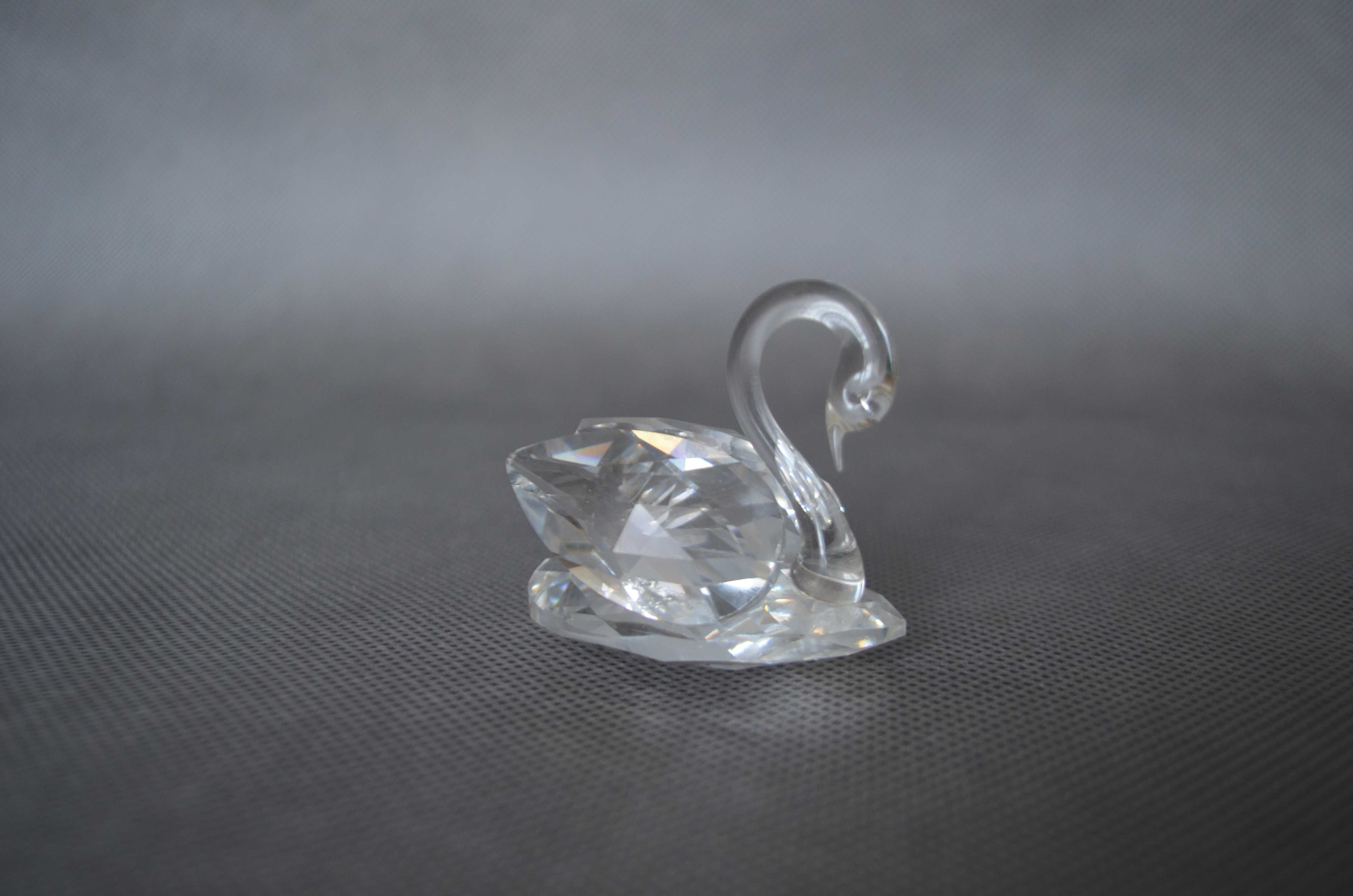łabędź szkło kryształowe logowane Swarovski